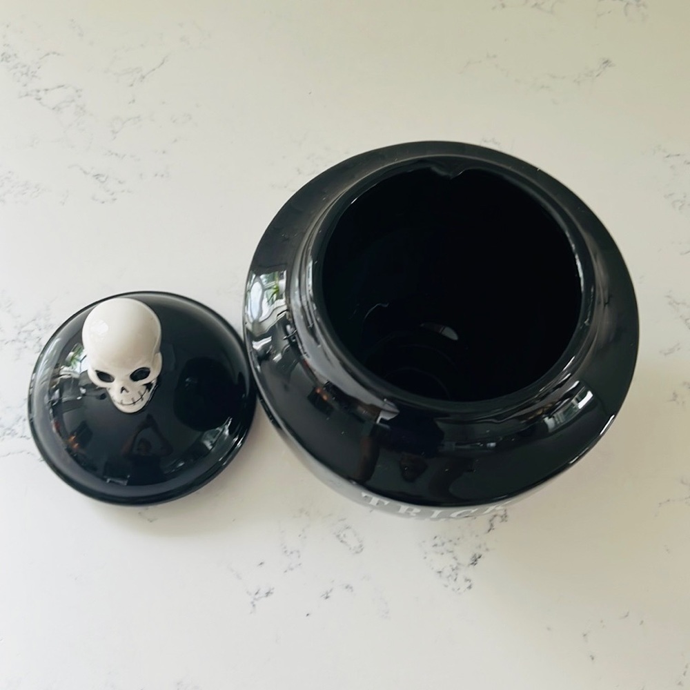 Target by Hyde & EEK Trick or Treat Black Ceramic Cookie Jar - Picture 8 of 14